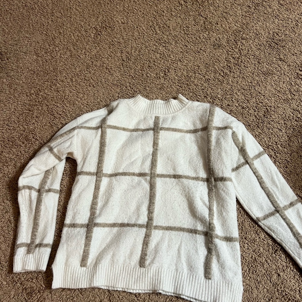 Chic White and Gray Grid Turtleneck Sweater